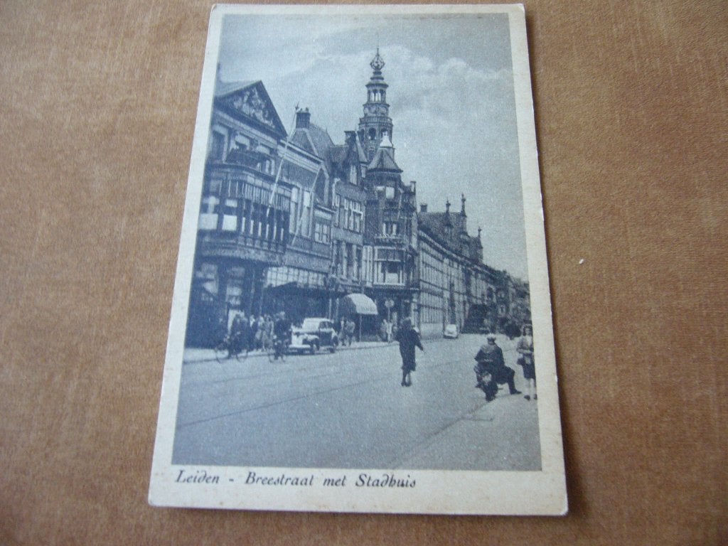 LEIDEN  =  BREESTRAAT MET STADHUIS, Verzenden, 1920 tot 1940, Ongelopen, Zuid-Holland