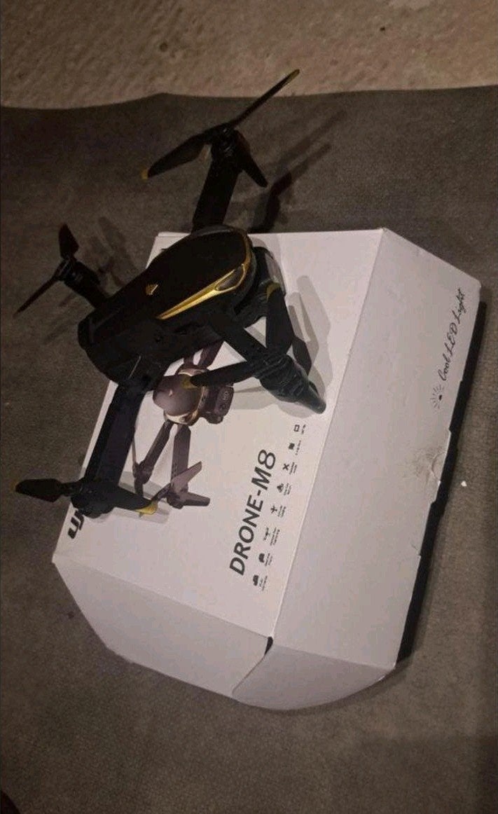 M8 drone invl. camera, Ophalen