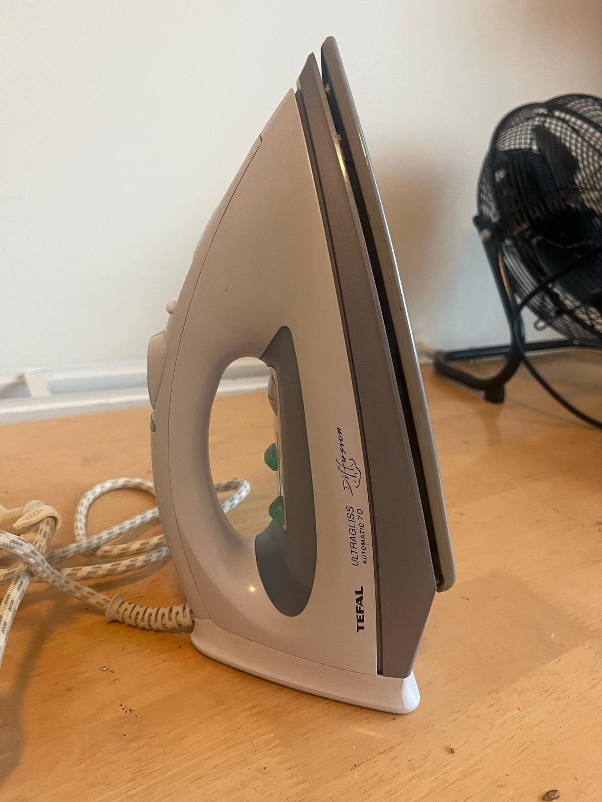 GRATIS: Tefal Ultragliss Strijkijzer (stoomfunctie defect), Ophalen of Verzenden, Niet werkend, Strijkijzer met snoer