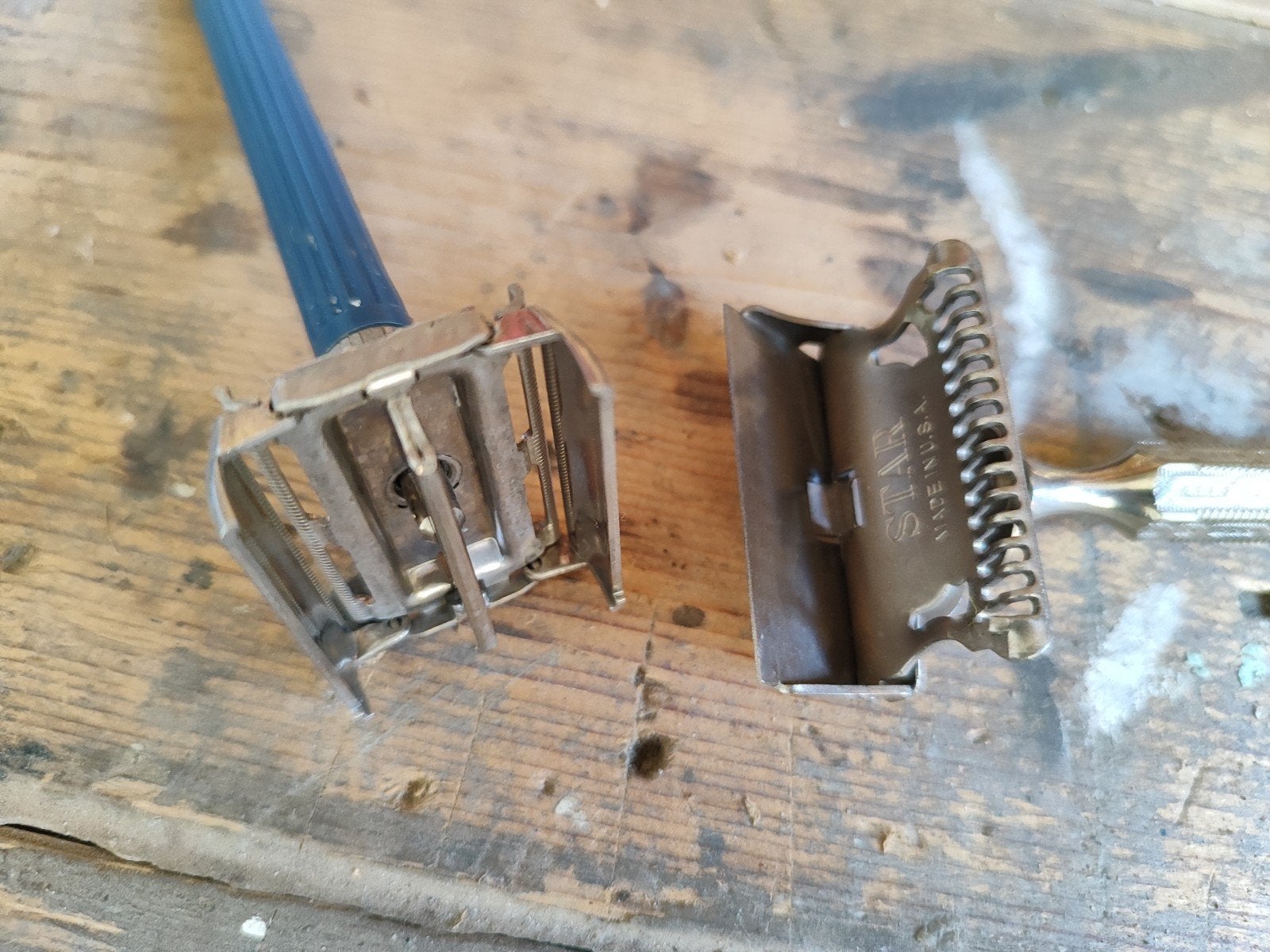 Vintage Scheermessen - Star (SE) en Gillette Slim Twist 1960, Ophalen of Verzenden