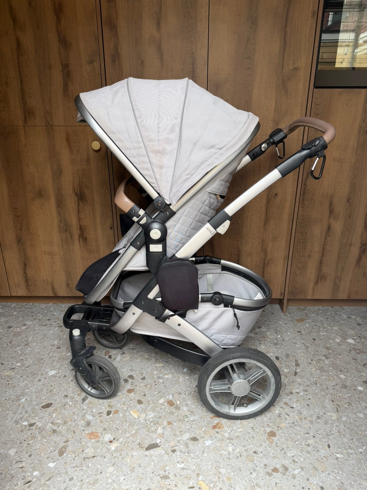 Joolz Geo 2 (kinderwagen), Kinderen en Baby's, Kinderwagens en Combinaties, Gebruikt, Verstelbare duwstang, Combiwagen, Ophalen
