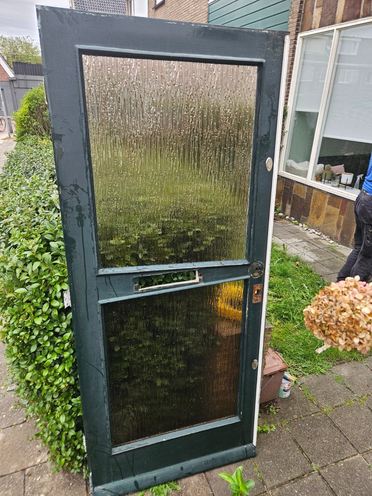 Hardhouten voordeur rechtsdraaiend met glas, Gebruikt, 80 tot 100 cm, Ophalen of Verzenden, Buitendeur
