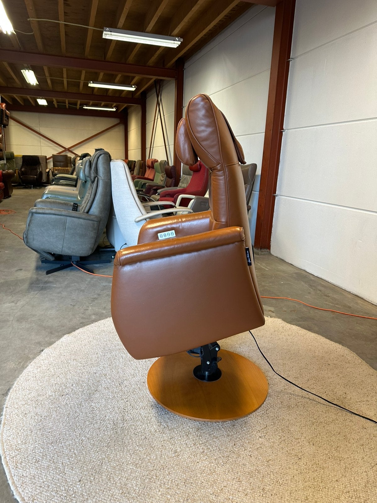 Sta op stoel relax fauteuil Prominent cognac bruin Z.G.A.N., Design, Mariansoliak8@gmail.com, Zo goed als nieuw, 75 tot 100 cm