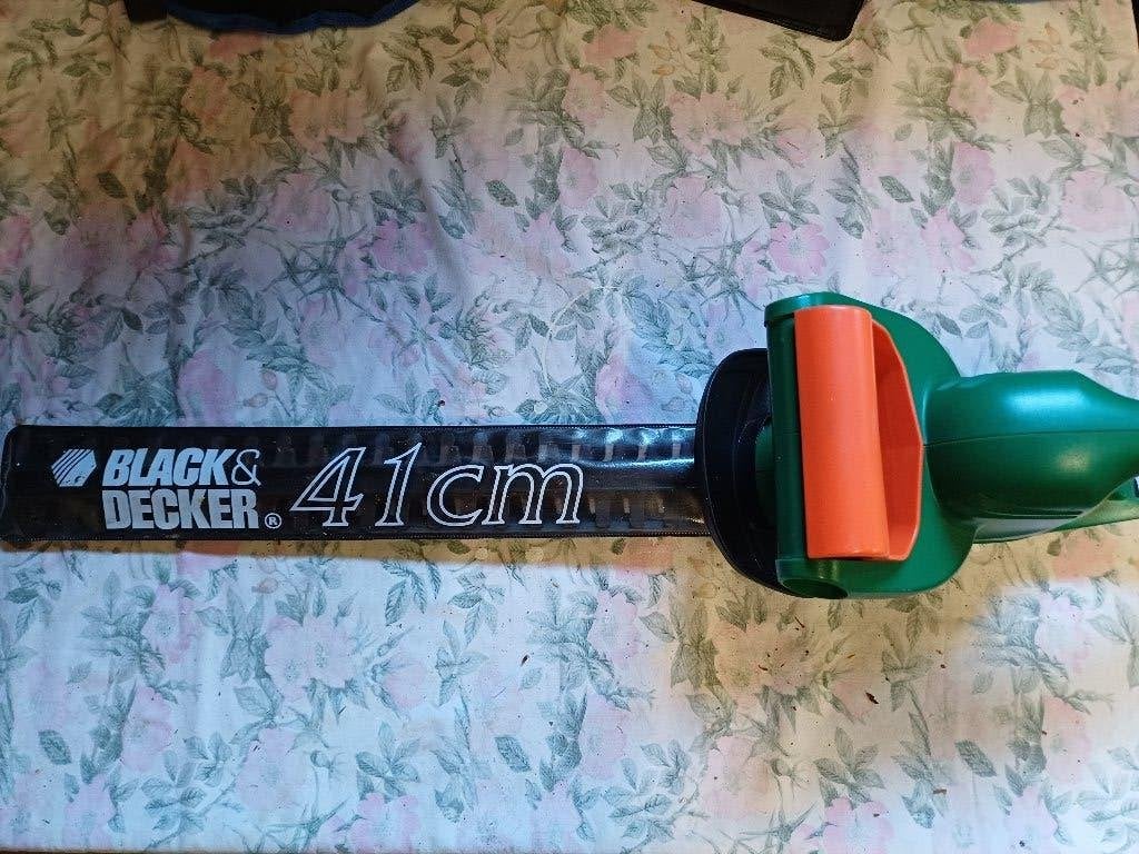 electrische heggenschaar, Ophalen, Gebruikt, Elektrisch, BLack + Decker.