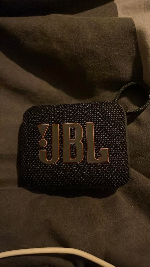 Jbl go 4, JBL, Overige typen, Ophalen of Verzenden, Zo goed als nieuw