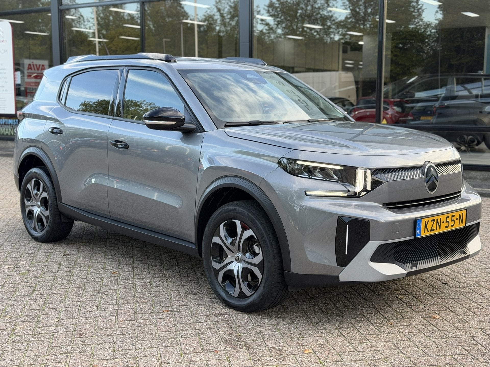 Citroën C3 Aircross 1.2 Hybrid 145pk Plus Camera | Automaat, Dealer onderhouden, Stof, 1199 cc, Bedrijf