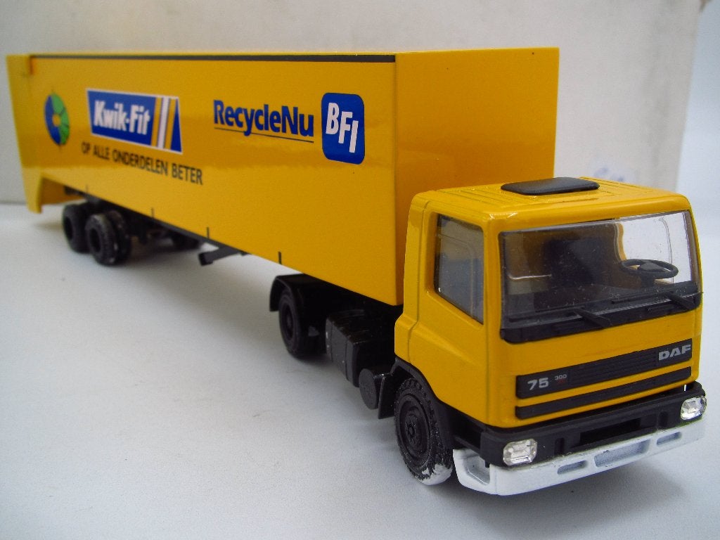 Javi Toys - DAF 85 miniatuur '' BFI RecycleNu Kwik Fit '', Ophalen of Verzenden, Zo goed als nieuw, Bus of Vrachtwagen, Lion Toys