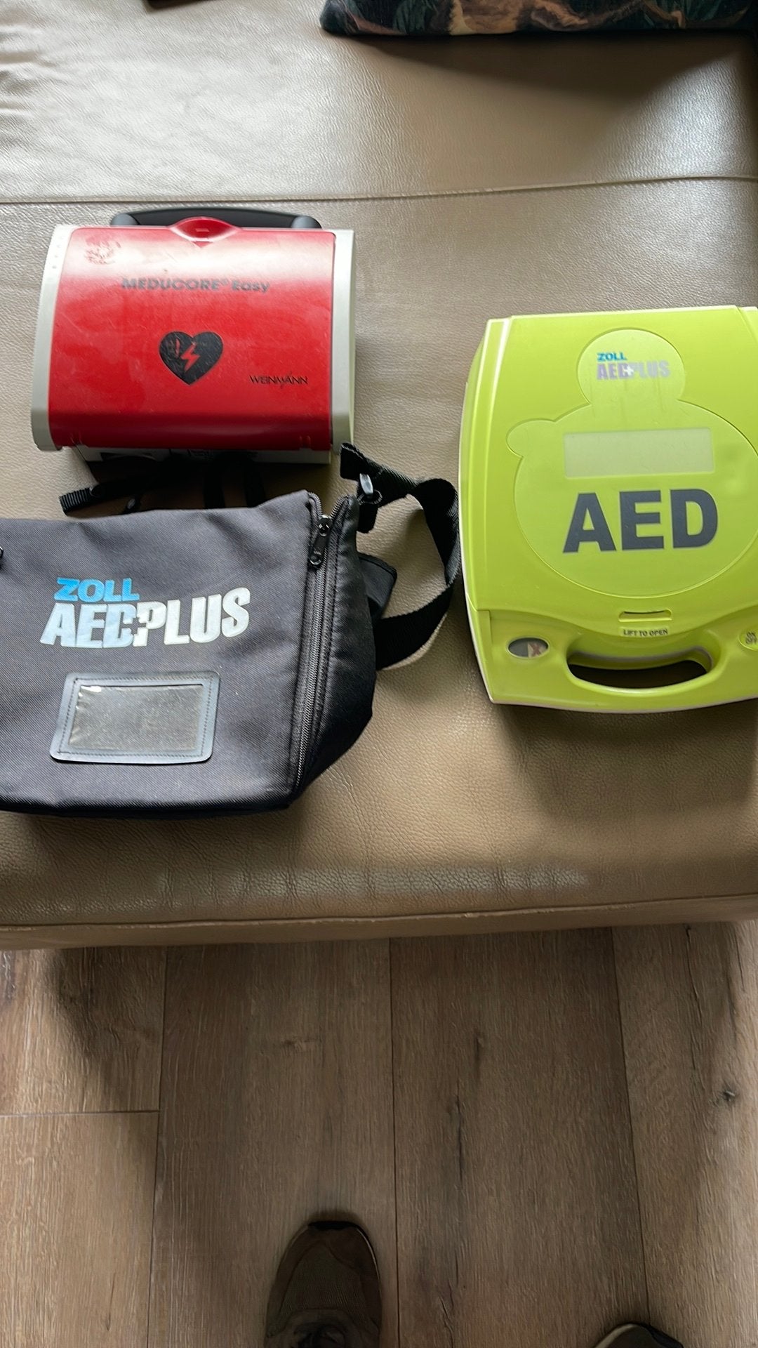 Zoll AED PLUS  defibrillator Meducore easy, Ophalen