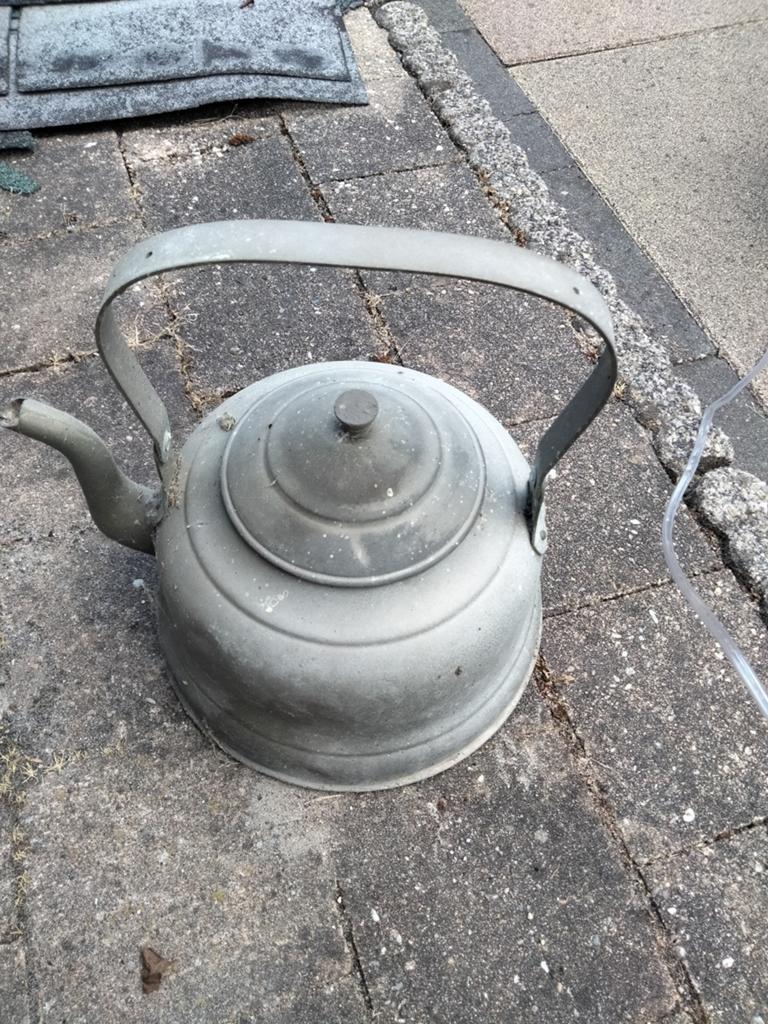 Ketel 20cm hoog met handvat 30 cm, Ophalen
