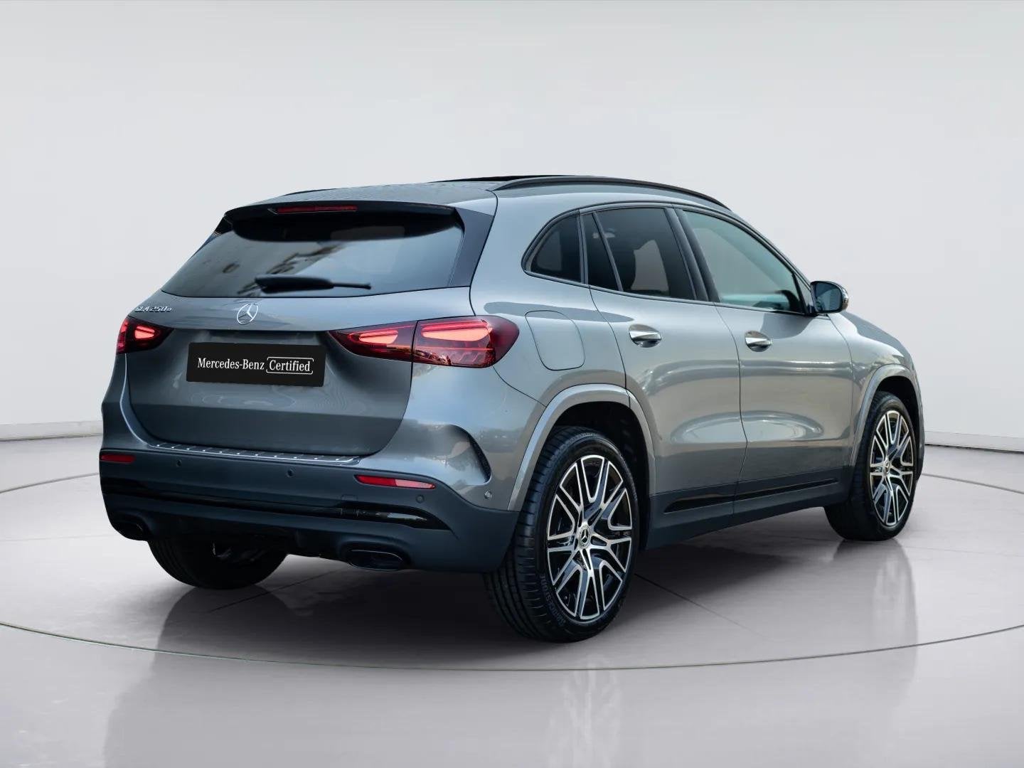 Mercedes-Benz GLA 250 e 140 Years Edition Panorama dak | Tre, Auto's, Dealer onderhouden, Lane Keeping Assist, 4 cilinders, 16 kWh