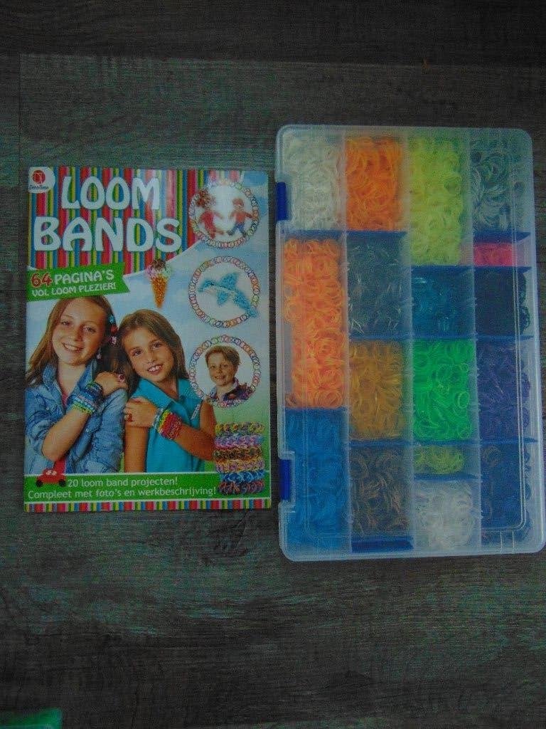 Loom pakket 1 : Grote sorteerdoos + Loom Bands boek, Meerkleurig, Ophalen of Verzenden, Zo goed als nieuw, Rubber
