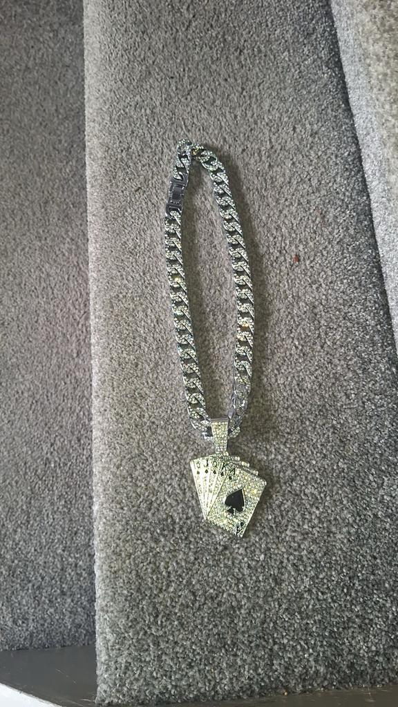 Iced out ketting met speelkaarten hanger, Ophalen, Gebruikt, Zilver, Overige materialen