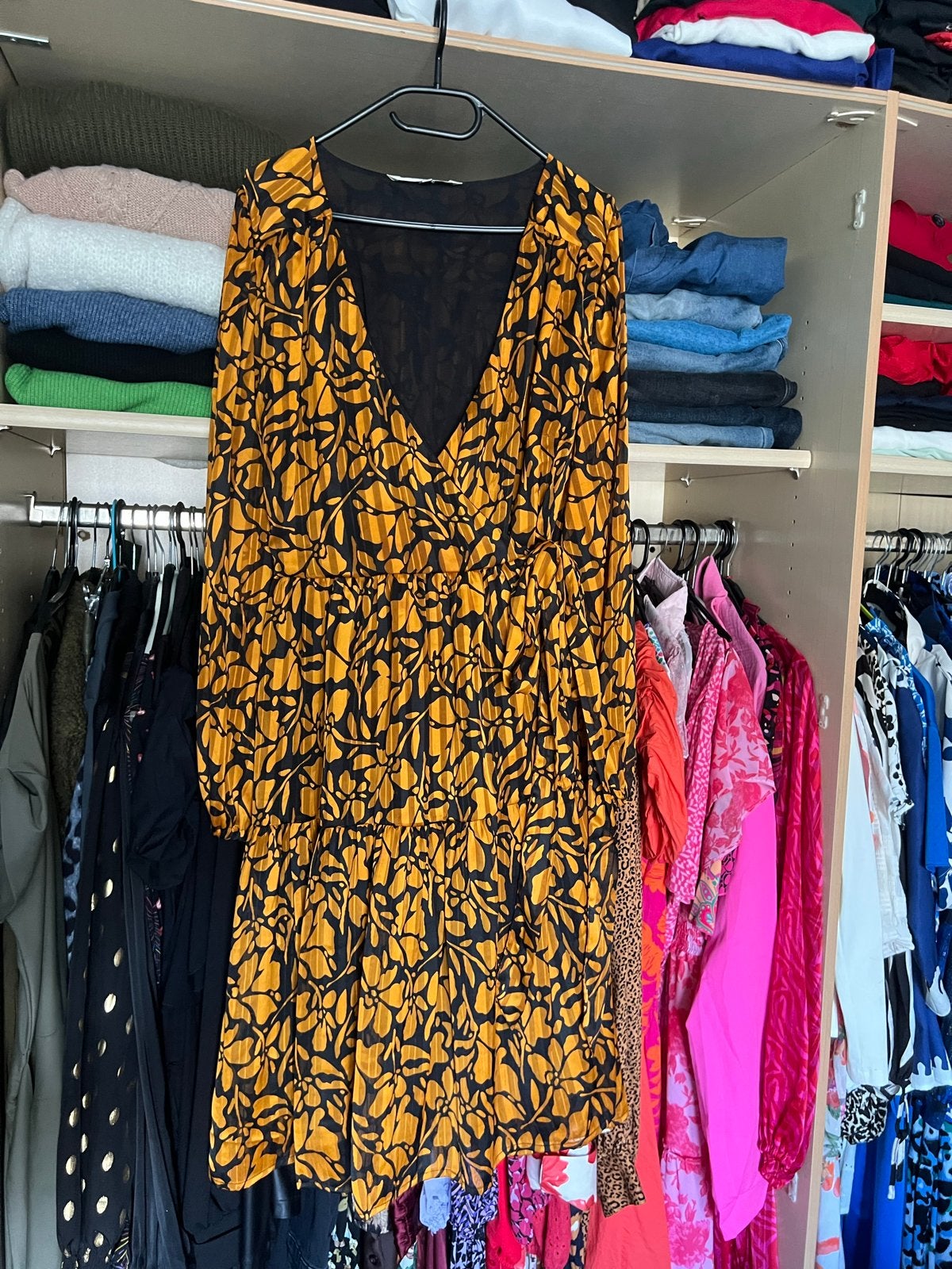 Prachtig jurkje van Miljuschka mt 42 zgan, Kleding | Dames, Jurken, Ophalen of Verzenden, Zo goed als nieuw, Maat 42/44 (L), Meerkleurig