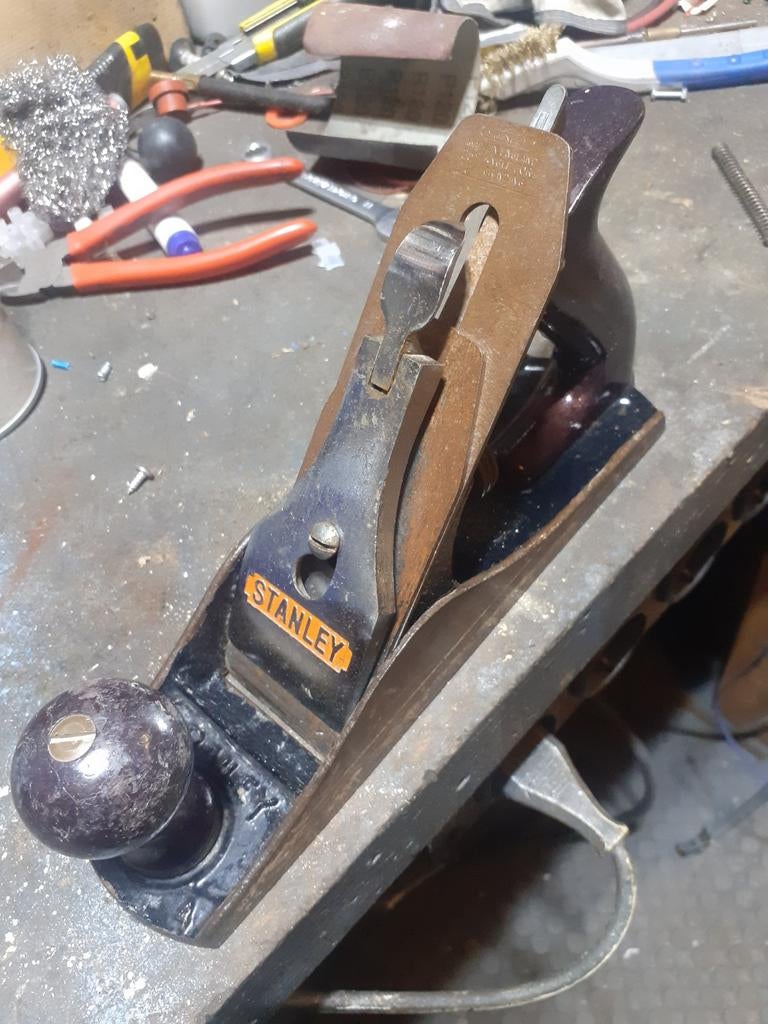 Schaven Stanley 4 en een 333 collectie item
Werkt goed, Ophalen
