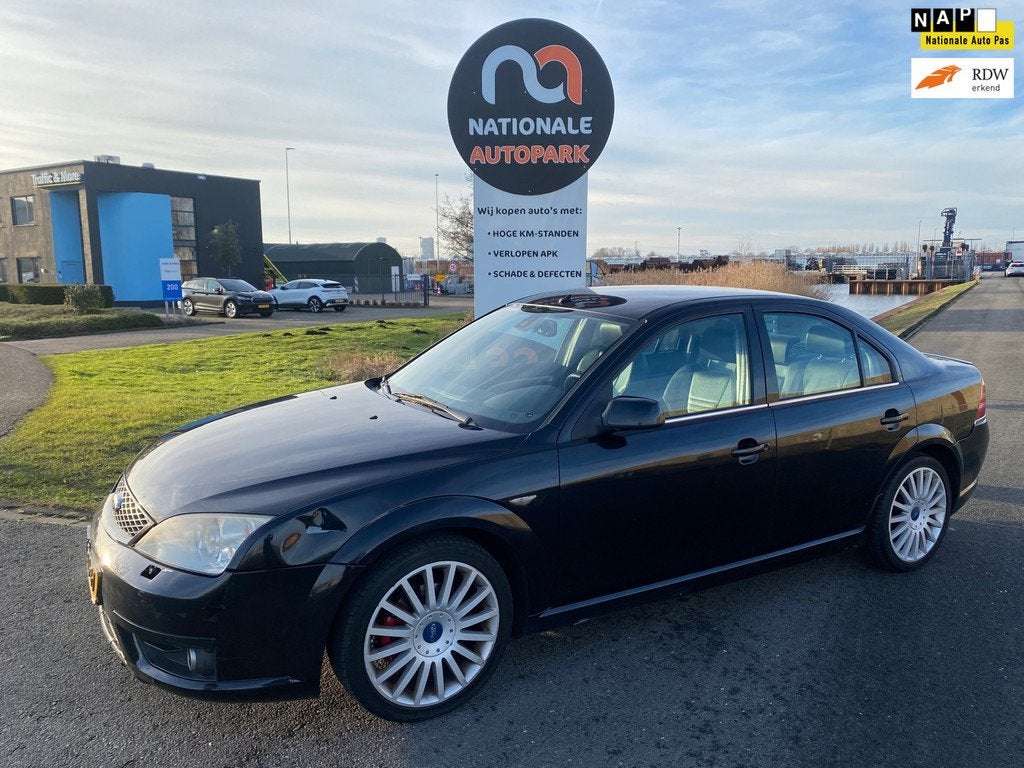 Ford Mondeo 2004 * 3.0 V6 ST220 * Top Auto * APK * 226PK!, Auto's, Ford, Gebruikt, Mondeo, Zwart, Handgeschakeld