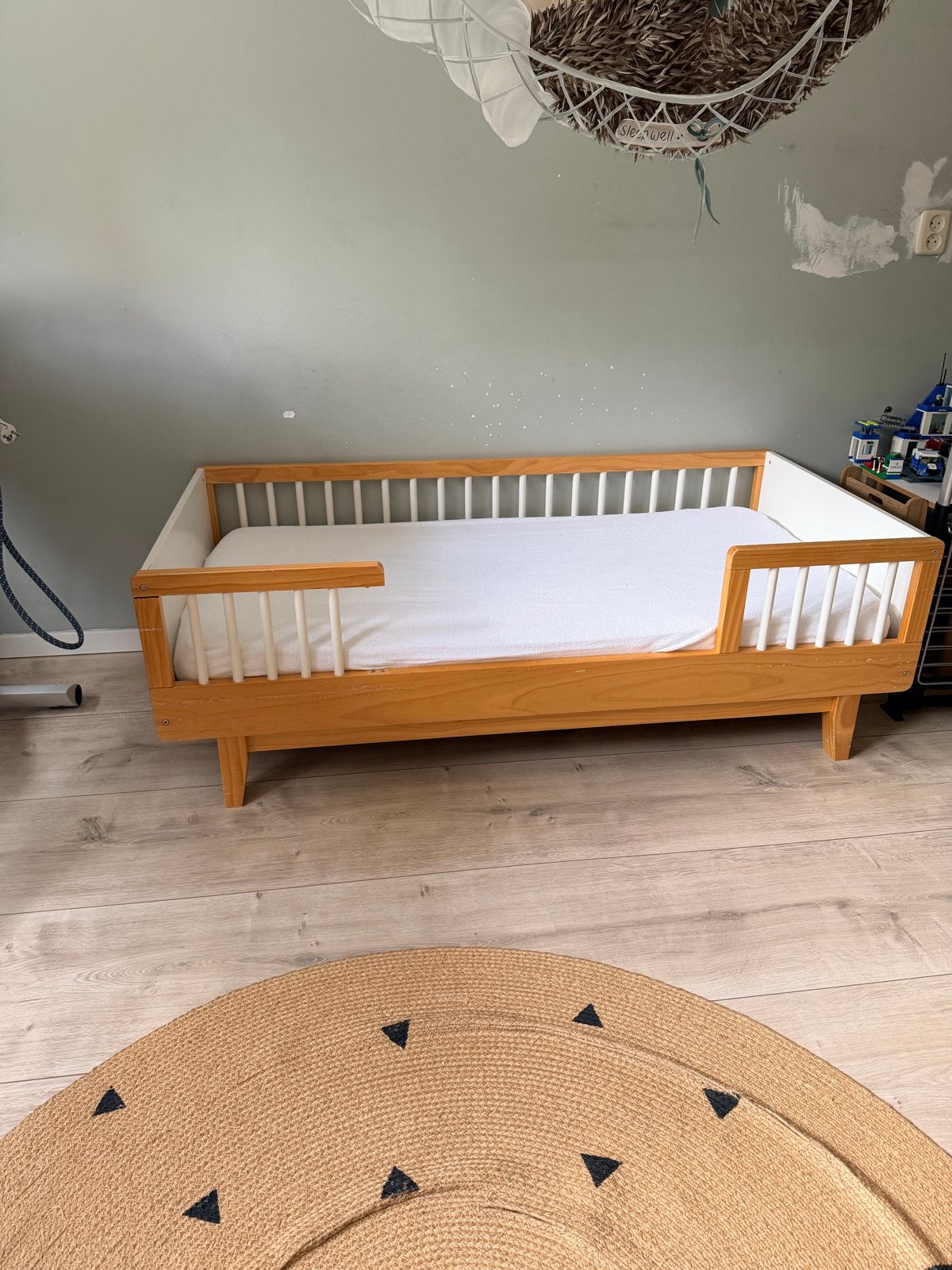 Kinderbedje met matras en lattenbodem, Kinderen en Baby's, Ophalen, Gebruikt, 70 tot 85 cm, Lattenbodem