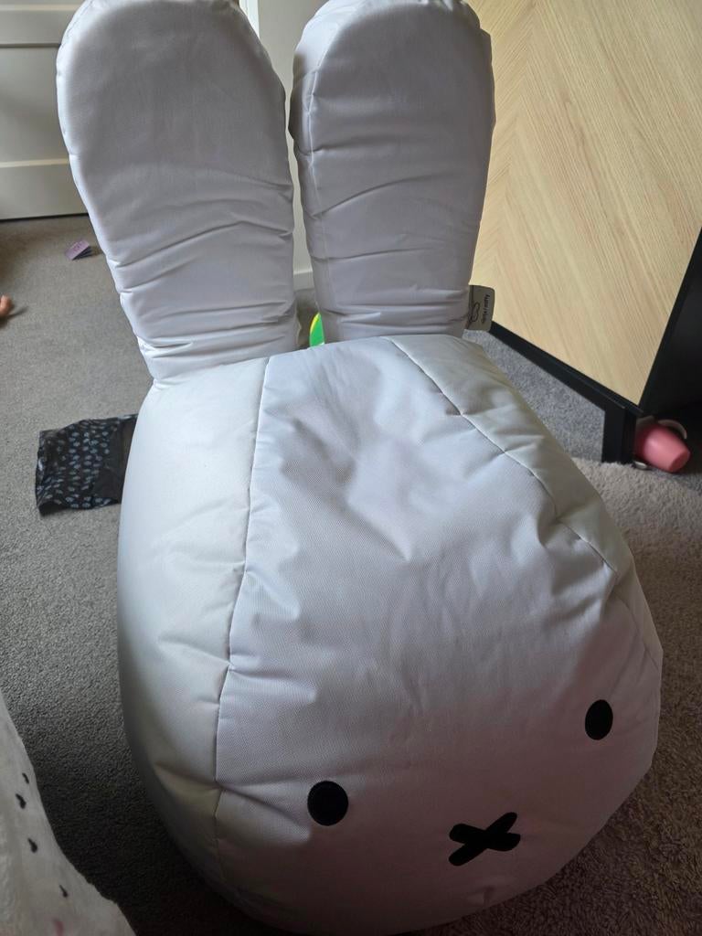 Nijntje Zitzak - Licht verkleurd, ideaal voor kinderkamer, Huis en Inrichting, Zitzakken, Ophalen, Gebruikt, Wit, Zitzak