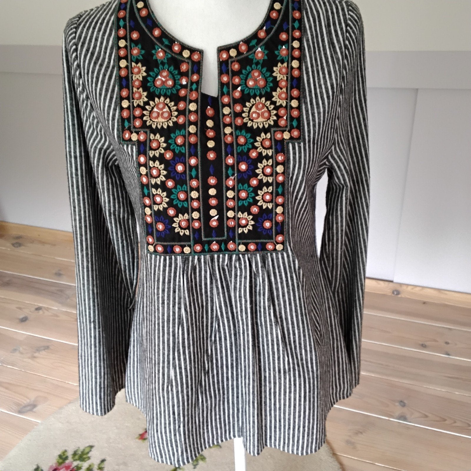 Etnic geborduurde folklore tuniek maat m, Ophalen of Verzenden, Zo goed als nieuw, Blauw, Boven de knie
