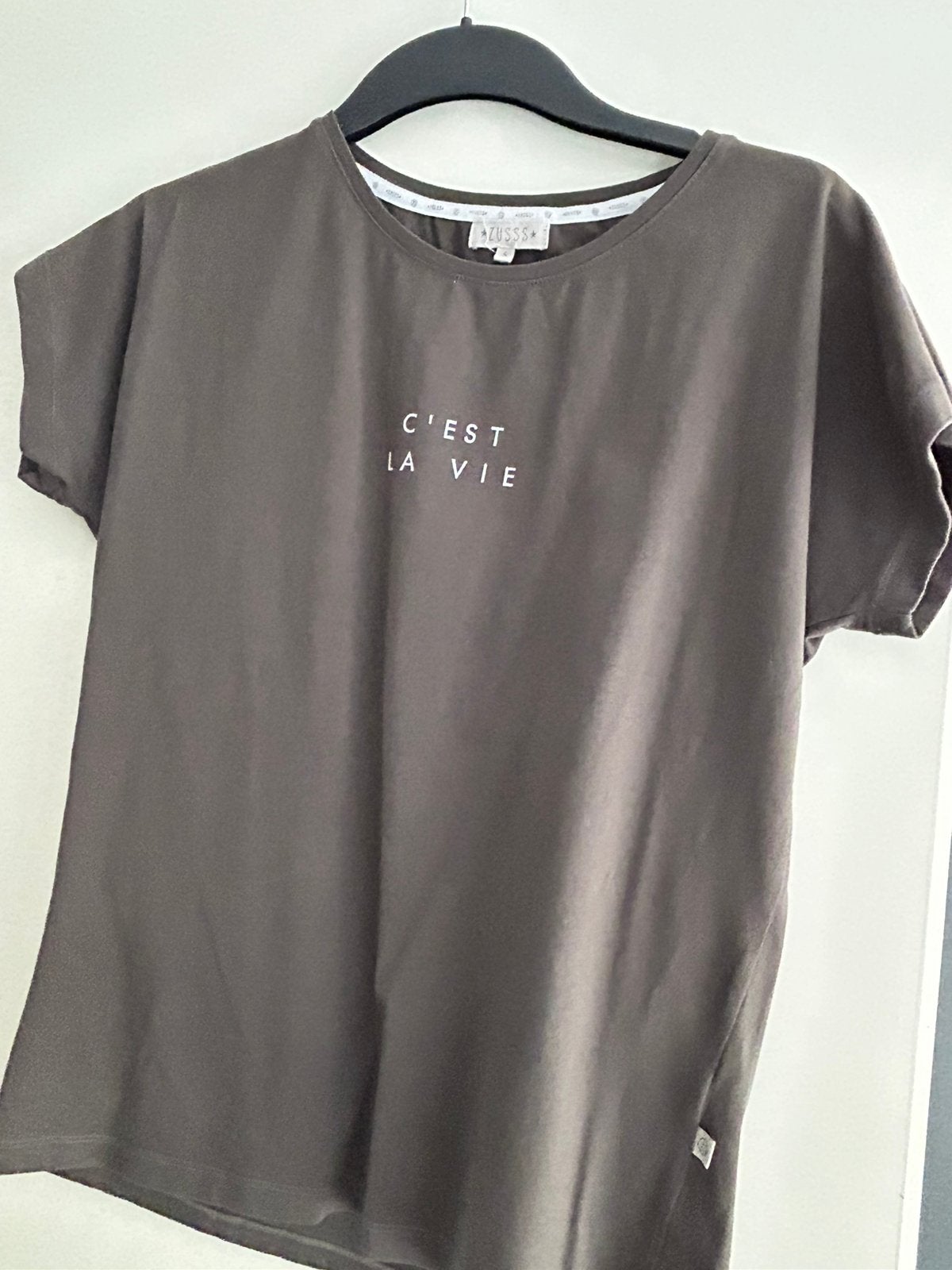 Zusss shirt maat S, Maat 38/40 (M), Bruin, Ophalen of Verzenden, Zo goed als nieuw