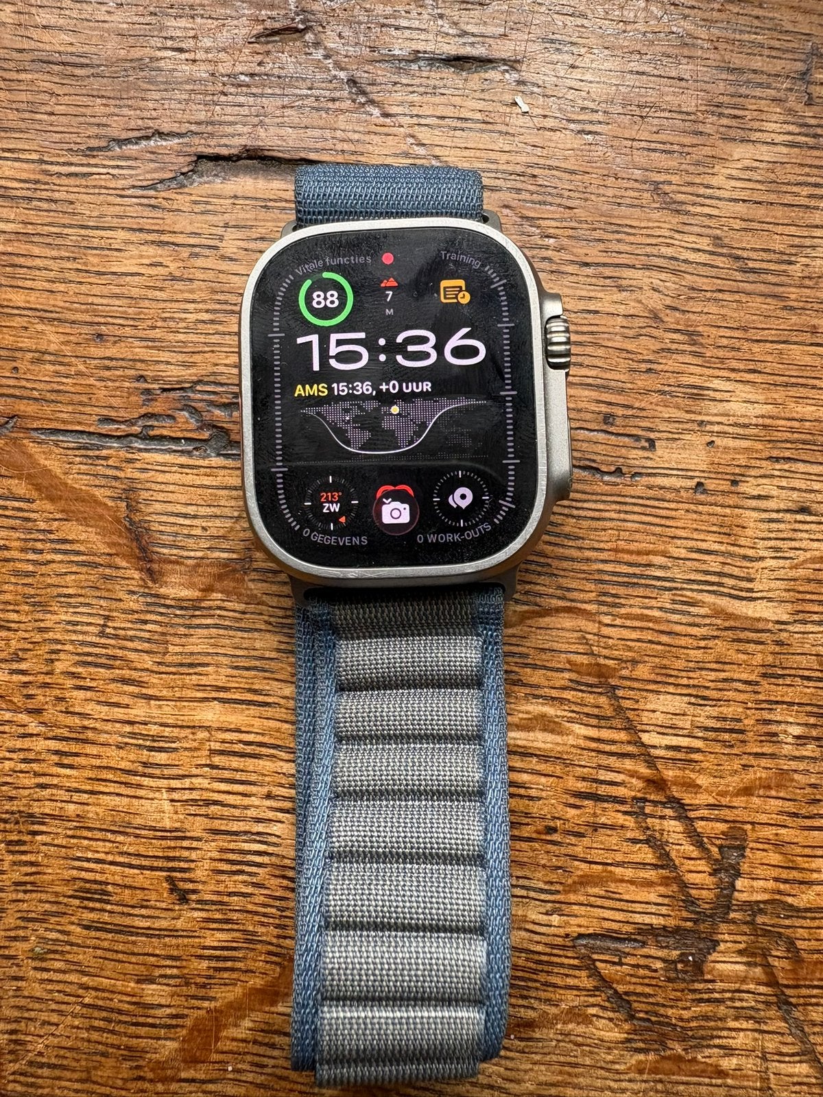 Apple Watch Ultra 2 49mm Titanium 31 bandjes, doos en lader, Ophalen of Verzenden, Zo goed als nieuw, Zilver, IOS