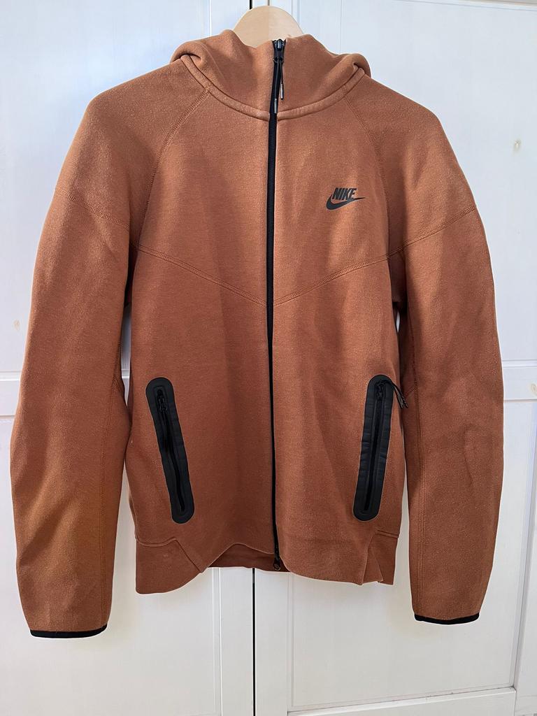 Nike tech fleece, Kleding | Heren, Sportkleding, Bruin, Maat 48/50 (M), Ophalen of Verzenden, Zo goed als nieuw
