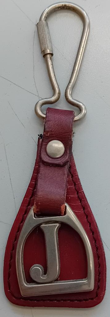 Te Koop: Een lederen sleutelhanger met de letter J, nieuw., Ophalen of Verzenden, Nieuw, Overige typen