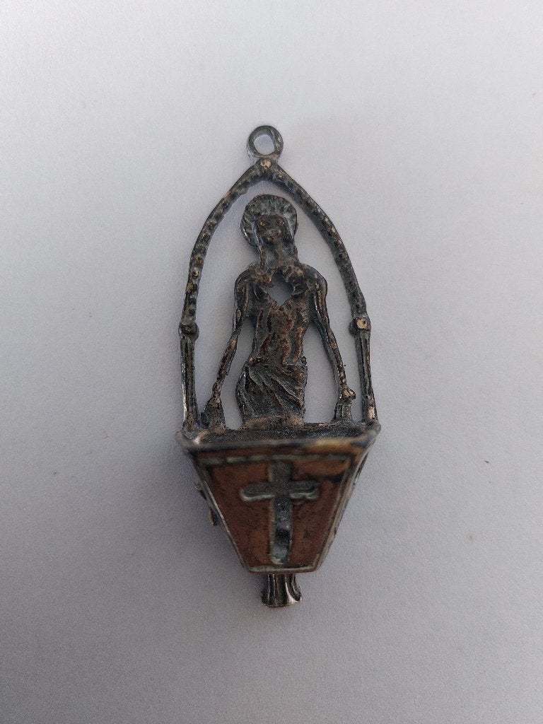Vintage metalen hanger in de vorm een wijwatervat, Ophalen of Verzenden