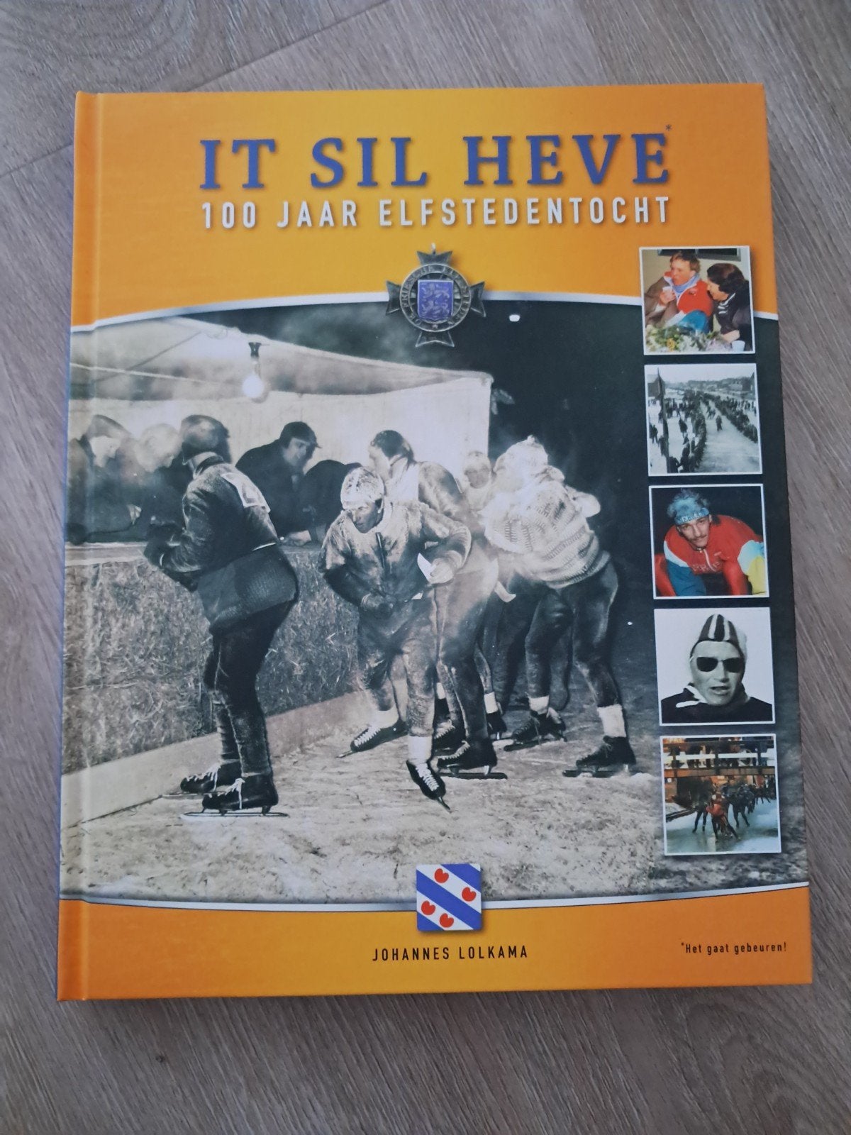Y: It Sil Heve: 100 Jaar Elfstedentocht - Johannes Lolkama, Boeken, Ophalen of Verzenden, Gelezen, Johannes Lolkama, Wintersport