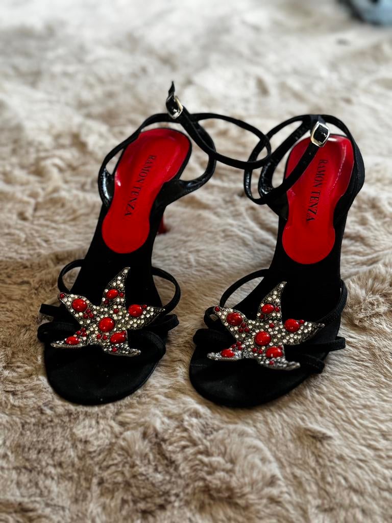 Ramon Tenza kitten heel, Schoenen met lage hakken, Verzenden, Zo goed als nieuw, Rood
