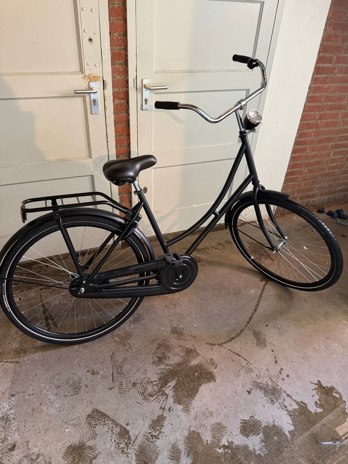 Nieuwe zwarte stadsfiets, ongebruikt, Terugtraprem, 53 tot 56 cm, Nieuw, Ophalen