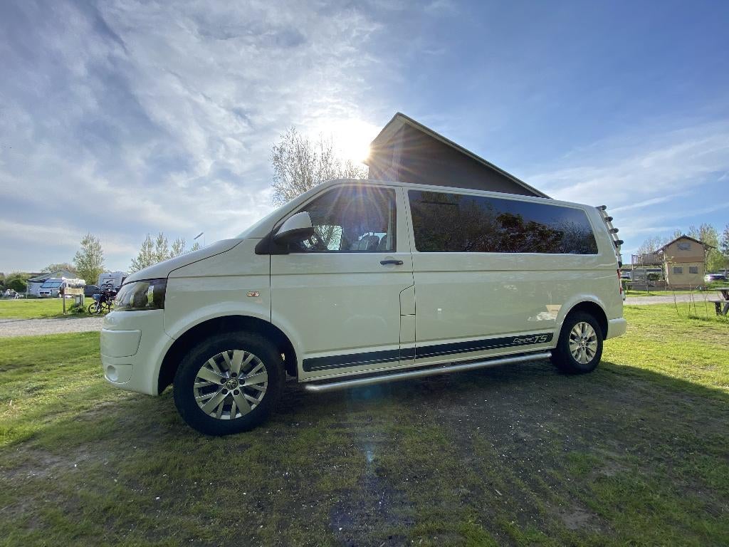 Nette VW T5 GP 5.1 L2H1 Buscamper: breed bed & reisklaar, Caravans en Kamperen, Campers, Volkswagen, Tot en met 2, Particulier