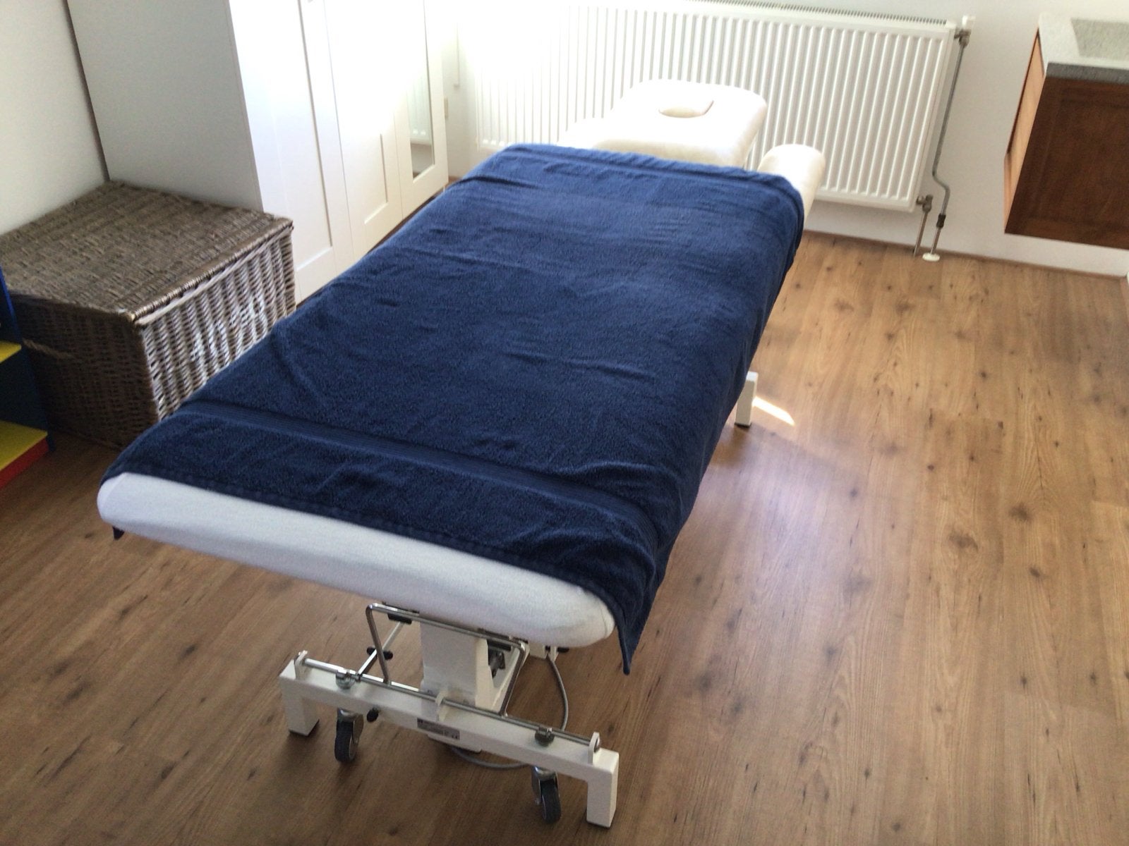 Professionele Practical Massagetafel 5 E/H, Ophalen, Zo goed als nieuw, Massagetafel