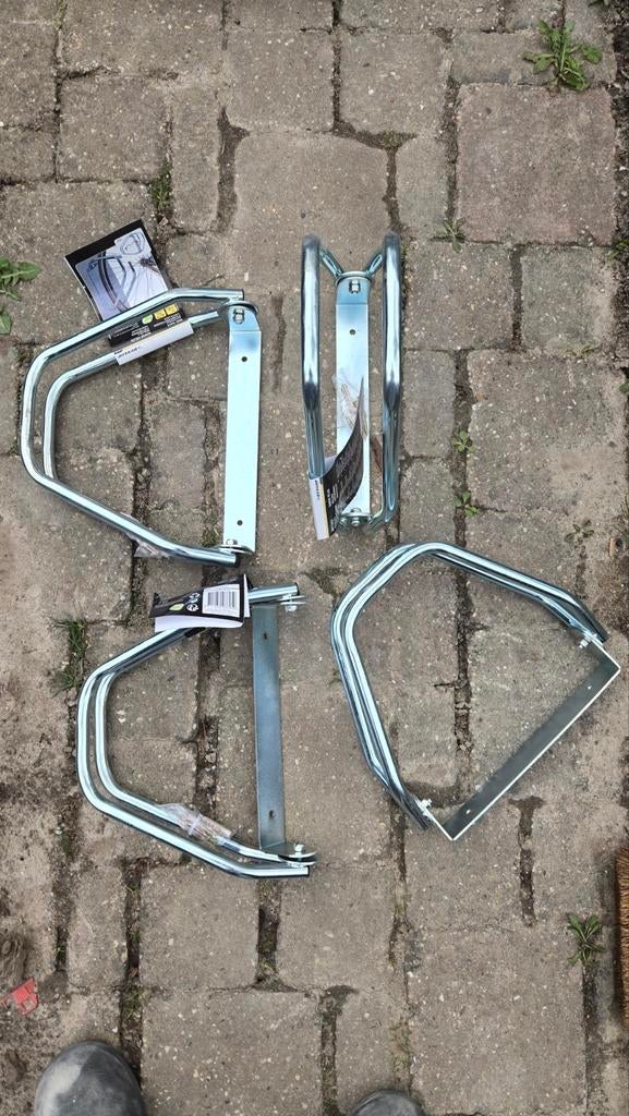 4 Dunlop fietsenrekken, zo goed als nieuw, Fietsen en Brommers, Fietsaccessoires | Fietsenrekken, Ophalen of Verzenden