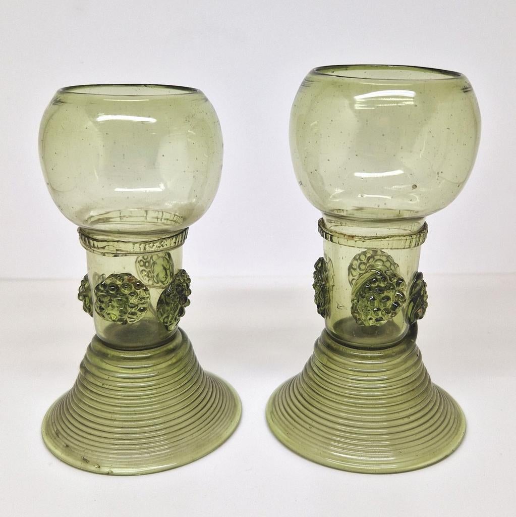 Set antieke glazen roemers, Nederland / Duitsland 18e eeuw., Ophalen of Verzenden