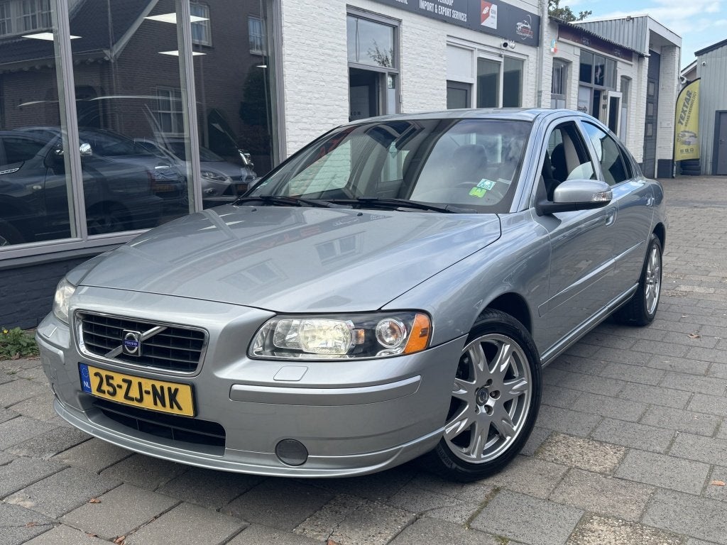 Volvo S60 2.4 Drivers Edition*NW-Distributie*TOPSTAAT*, Auto's, Automaat, Gebruikt, S60, 2435 cc