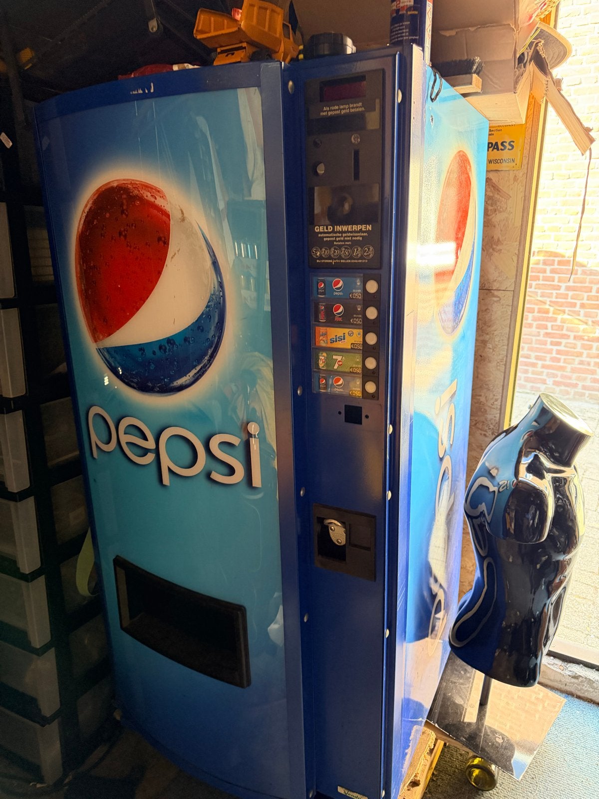 Vendo vendingmachinr Pepsi frisdrankautomaat  koeling defect, Ophalen, Gebruikt