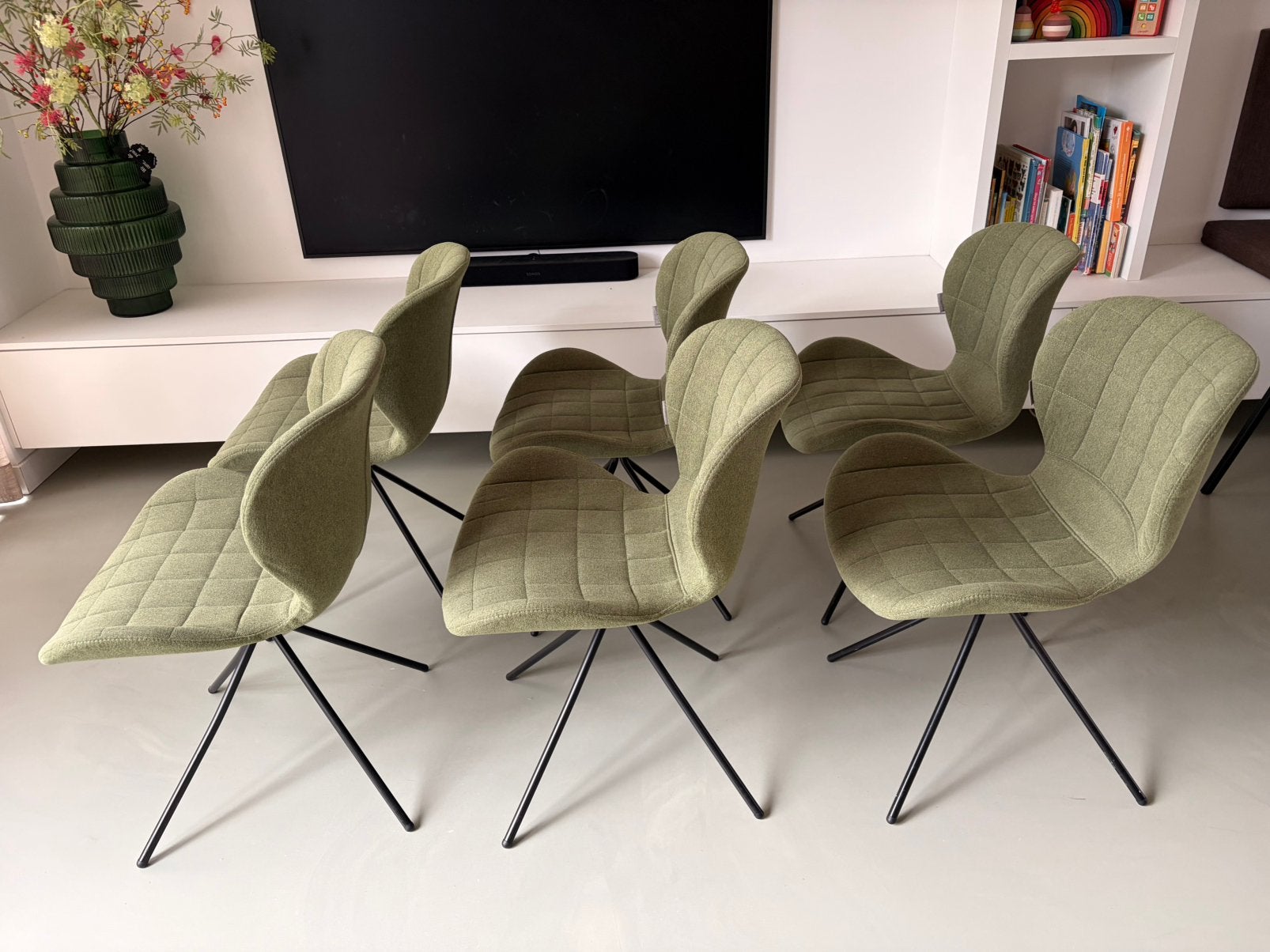 Zuiver stoelen in goede staat. Kleur groen., Ophalen, Overige kleuren, Zacht luxe en strak design, Zo goed als nieuw