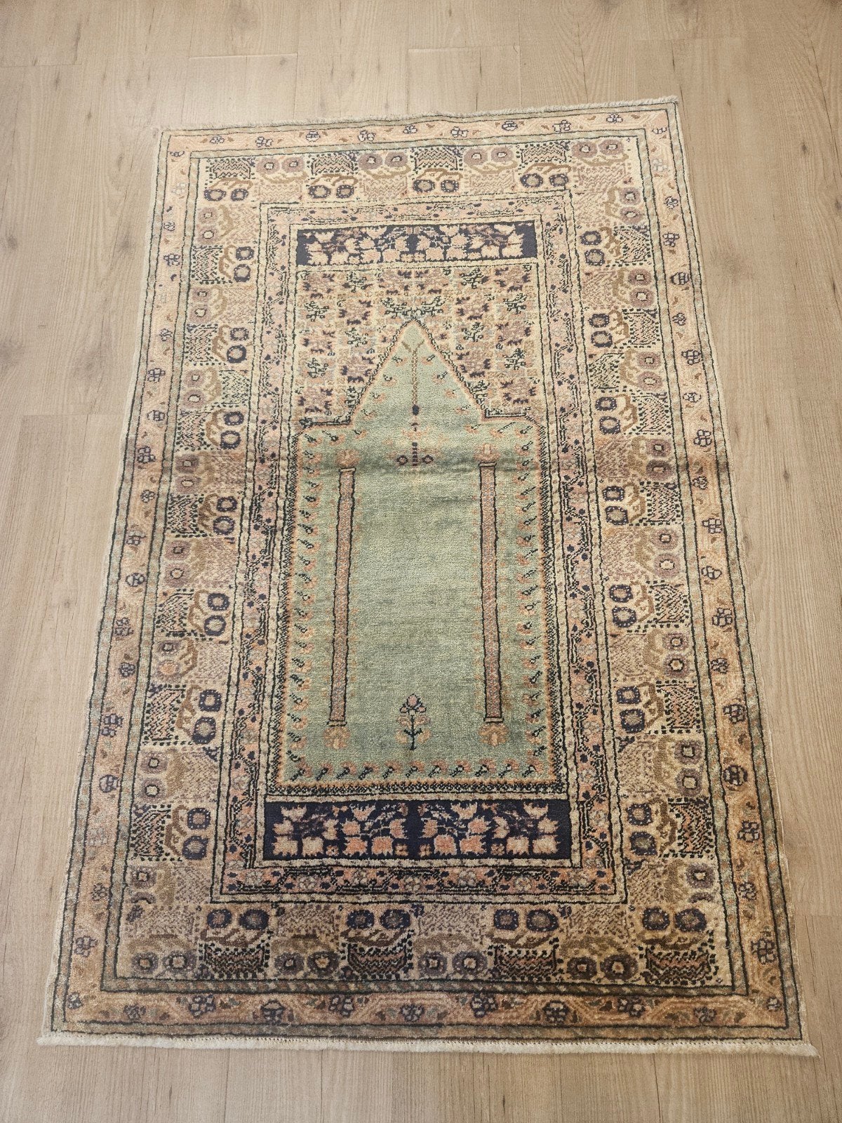 Vintage handgeknoopt oosters tapijt kayseri zijde 138x90, Info@SlatsAntiek.nl, Tweedehands, 100 tot 150 cm, Perzisch