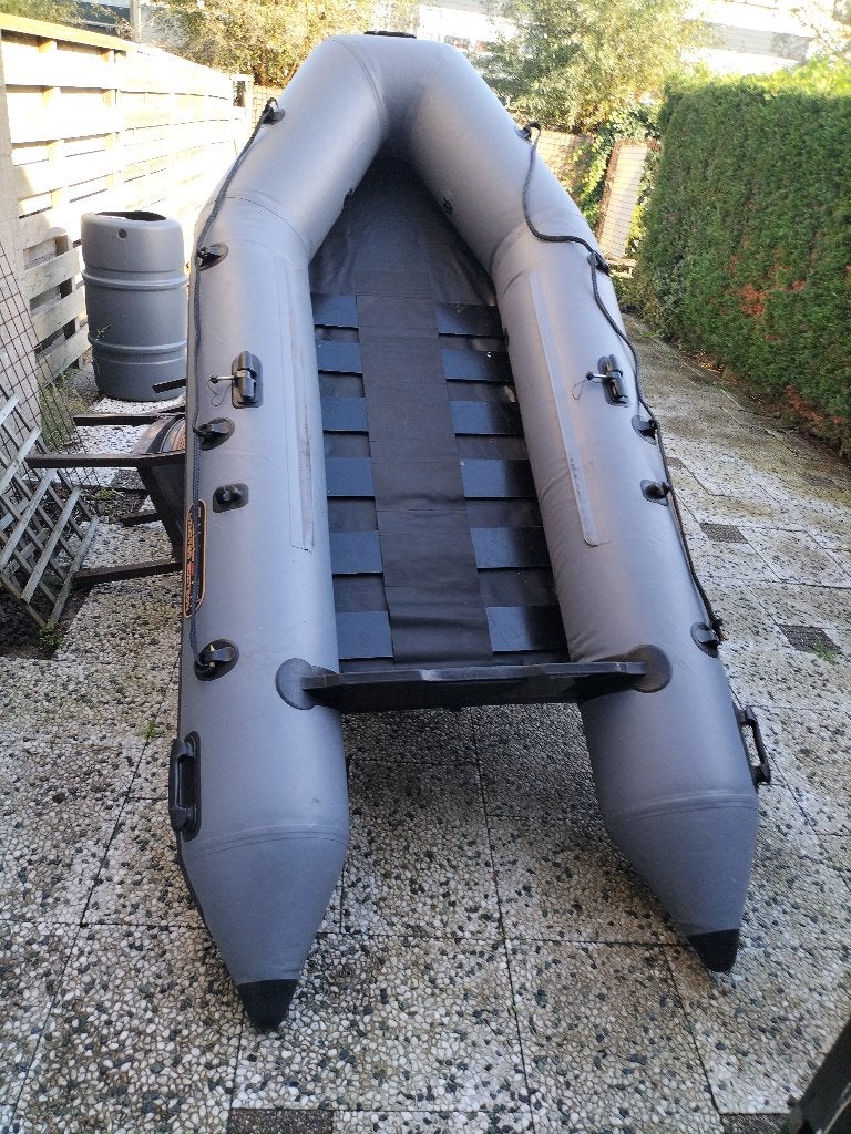Rubberboot met elektrische buitenboordmotor en accu, Watersport en Boten, Ophalen, Gebruikt