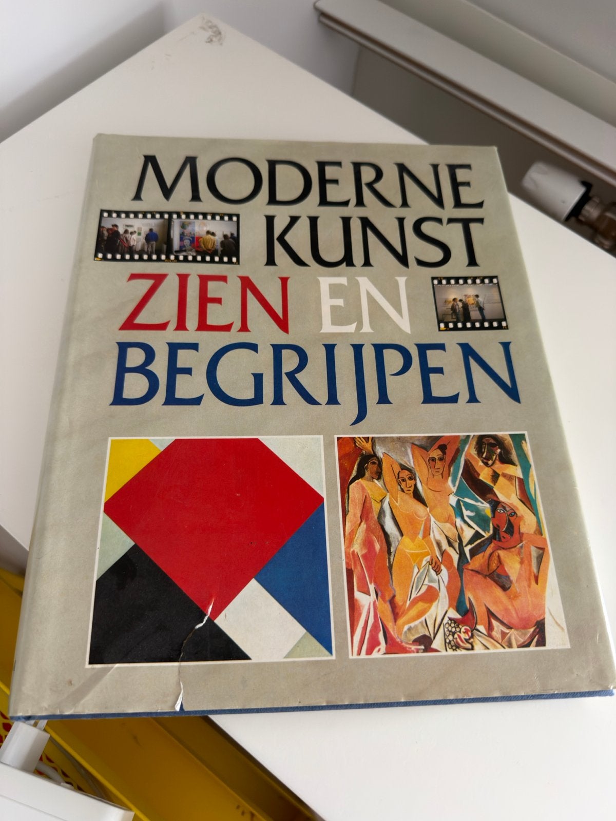 Moderne Kunst Zien en Begrijpen - Kunstboek, Boeken, Ophalen of Verzenden, Gelezen, Schilder- en Tekenkunst