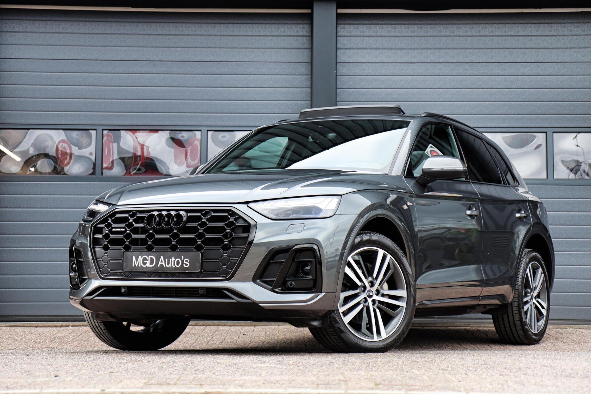 Audi Q5 55 TFSIe Quattro Competition 3x S-Line /LED-MATRIX/P, Auto's, Audi, Automaat, 2005 kg, Gebruikt, Bedrijf