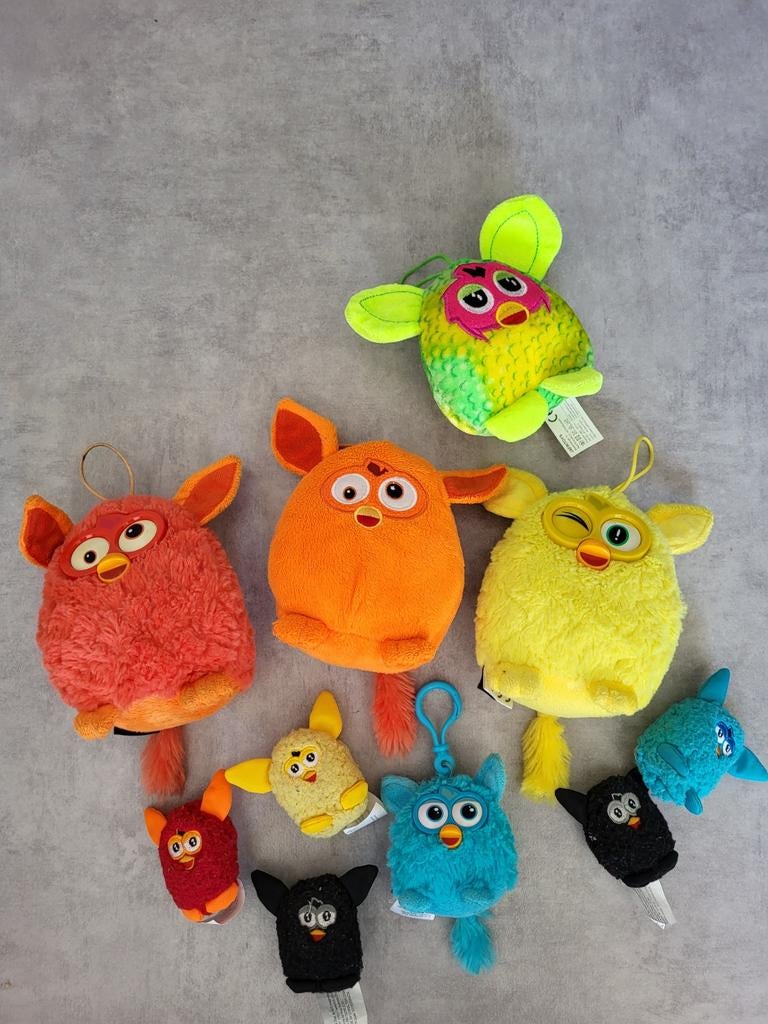 Grote Furby's en Furby sleutelhanger - Pluche verzameling, Gebruikt, Overige merken, Overige karakters, Overige typen