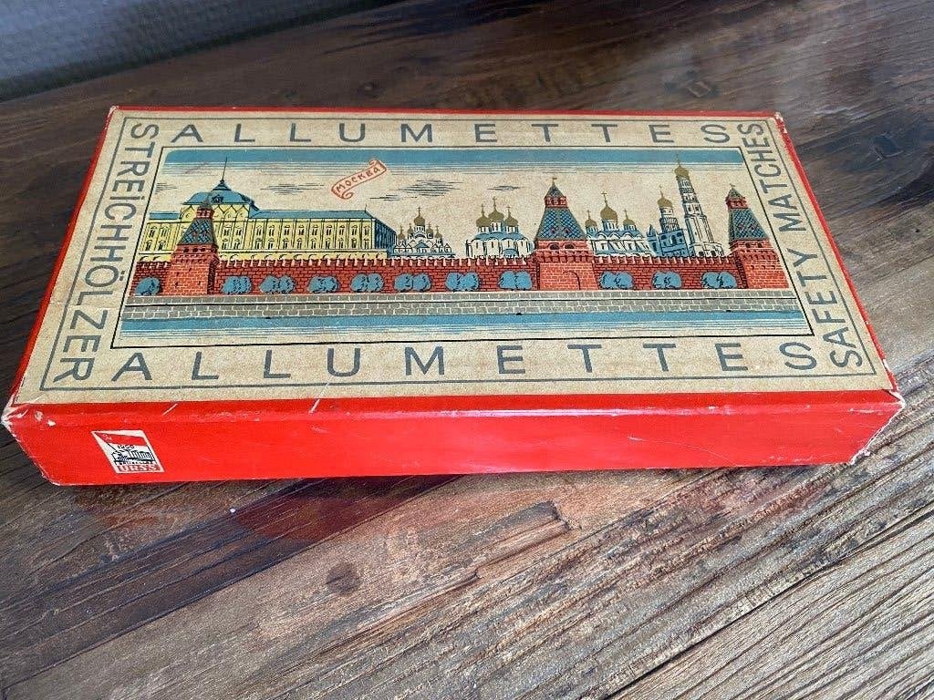 Vintage doos lucifers - wereldexpo 1958, Russisch, Verzamelen, Ophalen of Verzenden, Zo goed als nieuw, Luciferdoosjes of -merken