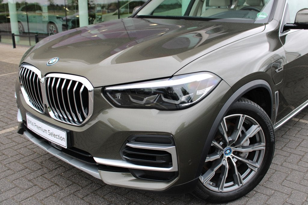 BMW X5 xDrive45e High Executive xLine Automaat / Trekhaak /, LED verlichting, Gebruikt, 394 pk, Met garantie (alle)