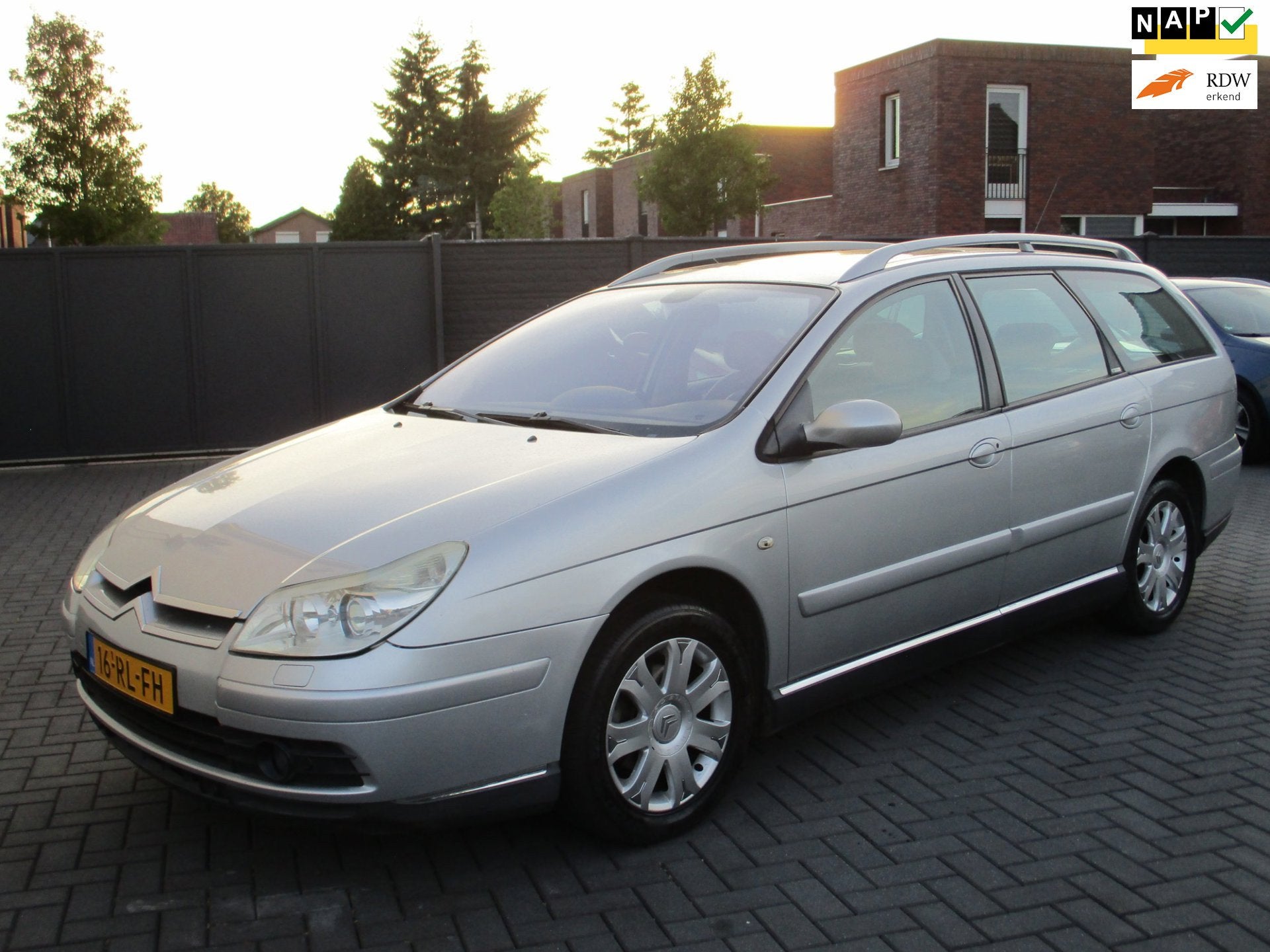 Citroen C5 Break 2.0-16V Exclusive Automaat Panorama !, Auto's, Citroën, Gebruikt, 4 cilinders, Alcantara, Origineel Nederlands