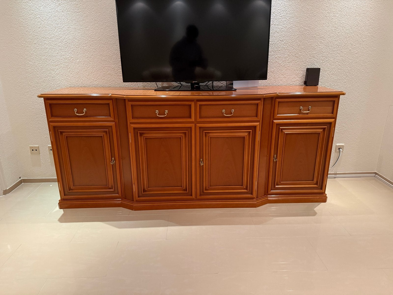 Klassiek dressoir met lades en deuren, Huis en Inrichting, Ophalen of Verzenden, Zo goed als nieuw, 200 cm of meer, Met lade(s)