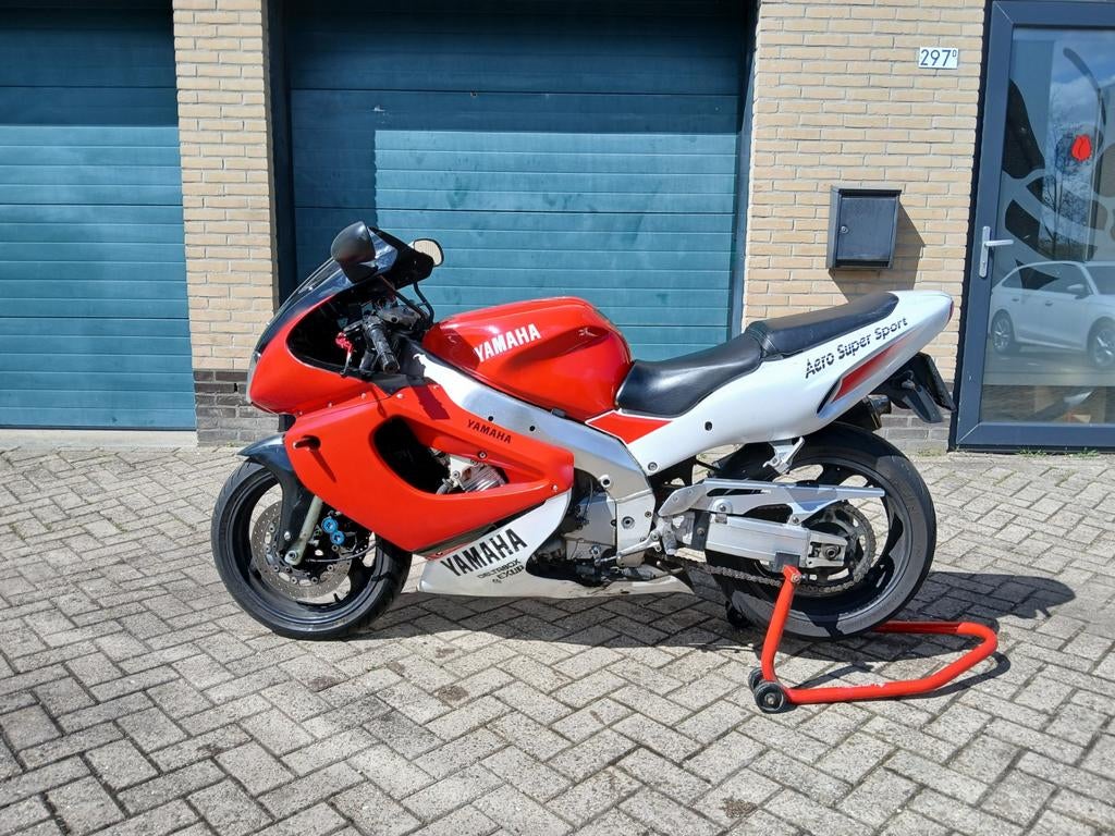Yamaha Thunderace 1000 EXUP LED, Sportuitlaat, 4 cilinders, Motorrijbewijs A, Gebruikt