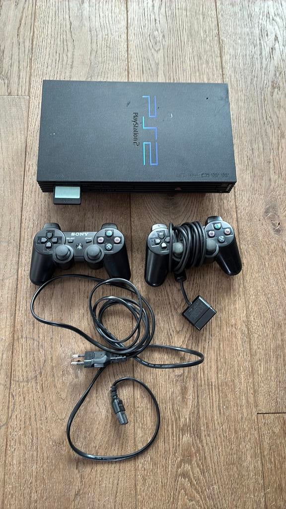 PlayStation 2, Spelcomputers en Games, Spelcomputers | Sony PlayStation 2, Ophalen of Verzenden, Zo goed als nieuw, Met 2 controllers
