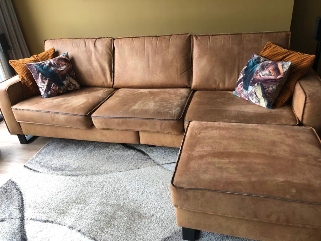 Cognac kleur nubuck bank & losse hocker., Huis en Inrichting, Banken | Bankstellen, Ophalen, 250 tot 300 cm, Gebruikt, Minder dan 75 cm