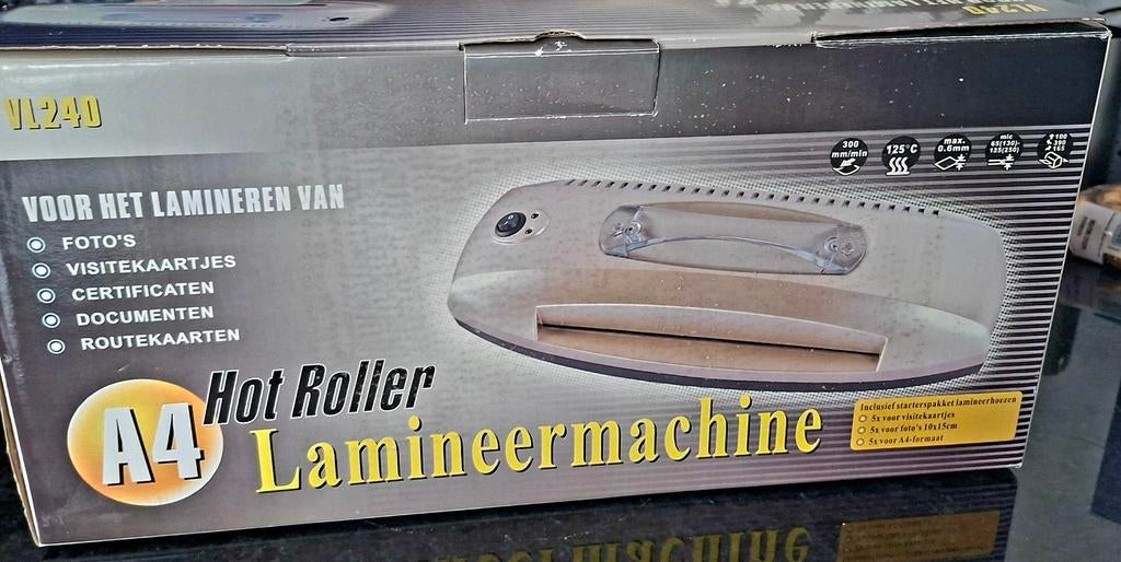 Hot Roller A4 Lamineermachine VL240 - Nieuw in doos, Ophalen of Verzenden, Zo goed als nieuw, Hot Roller